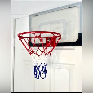 Basketball hoop kit🏀SCORE ON THIS GREAT DEAL!🏀You can’t find cheaper!!!